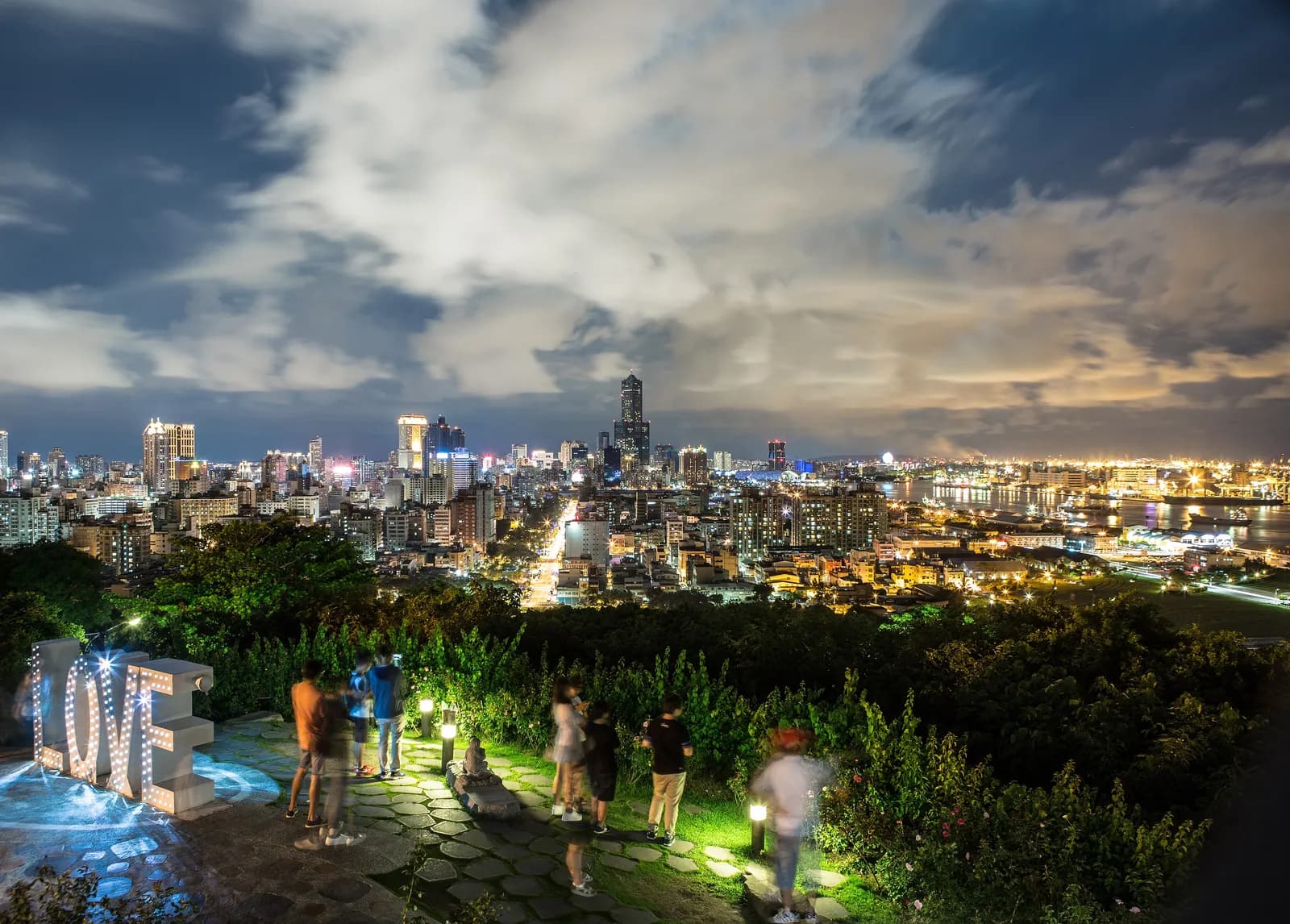 Shoushan LOVE Lookout before sunrise