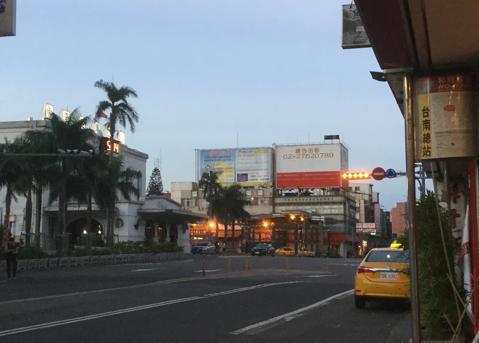 TRAP: Boarding the wrong side at Tainan Station